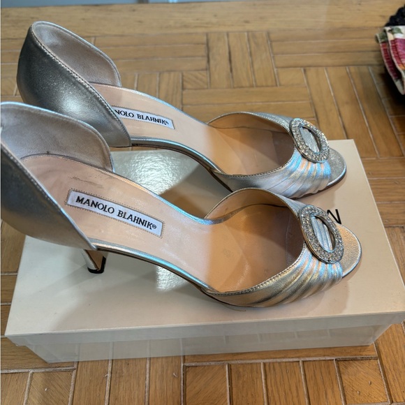 Manolo Blahnik Metallic Silver D'orsay pumps size 40 like new, 9.5 - 10 - Picture 4 of 12